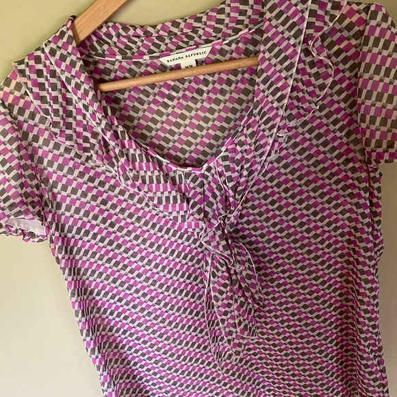 BANANA REPUBLIC 💯% Silk Tie Blouse - Picture 10 of 10